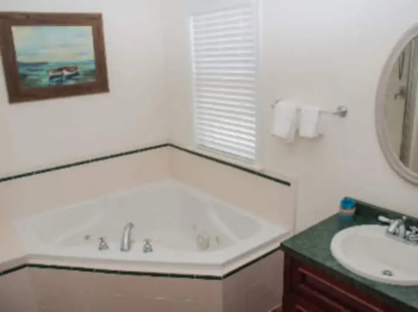 Inn at Haven Harbour