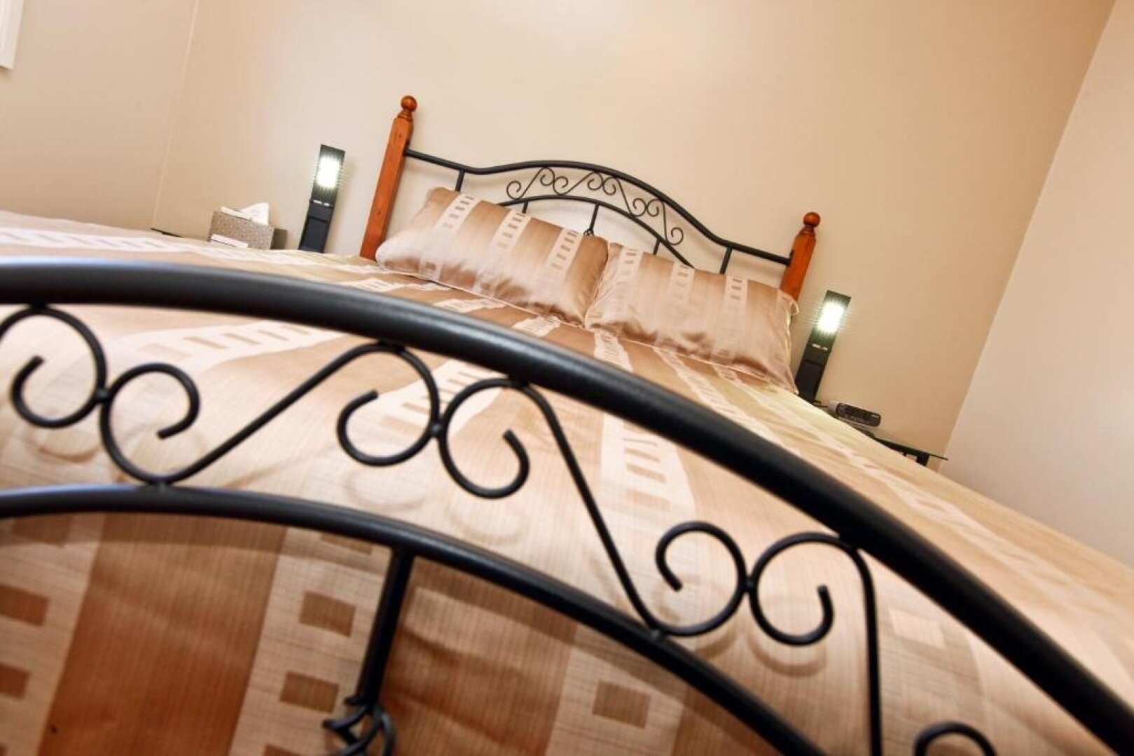 Emaroo Cottages Broken Hill