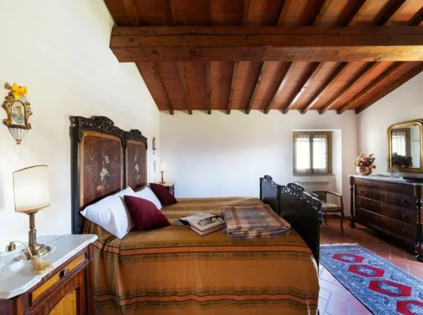 Farmhouse in Tuscany With Pool & Valley Views