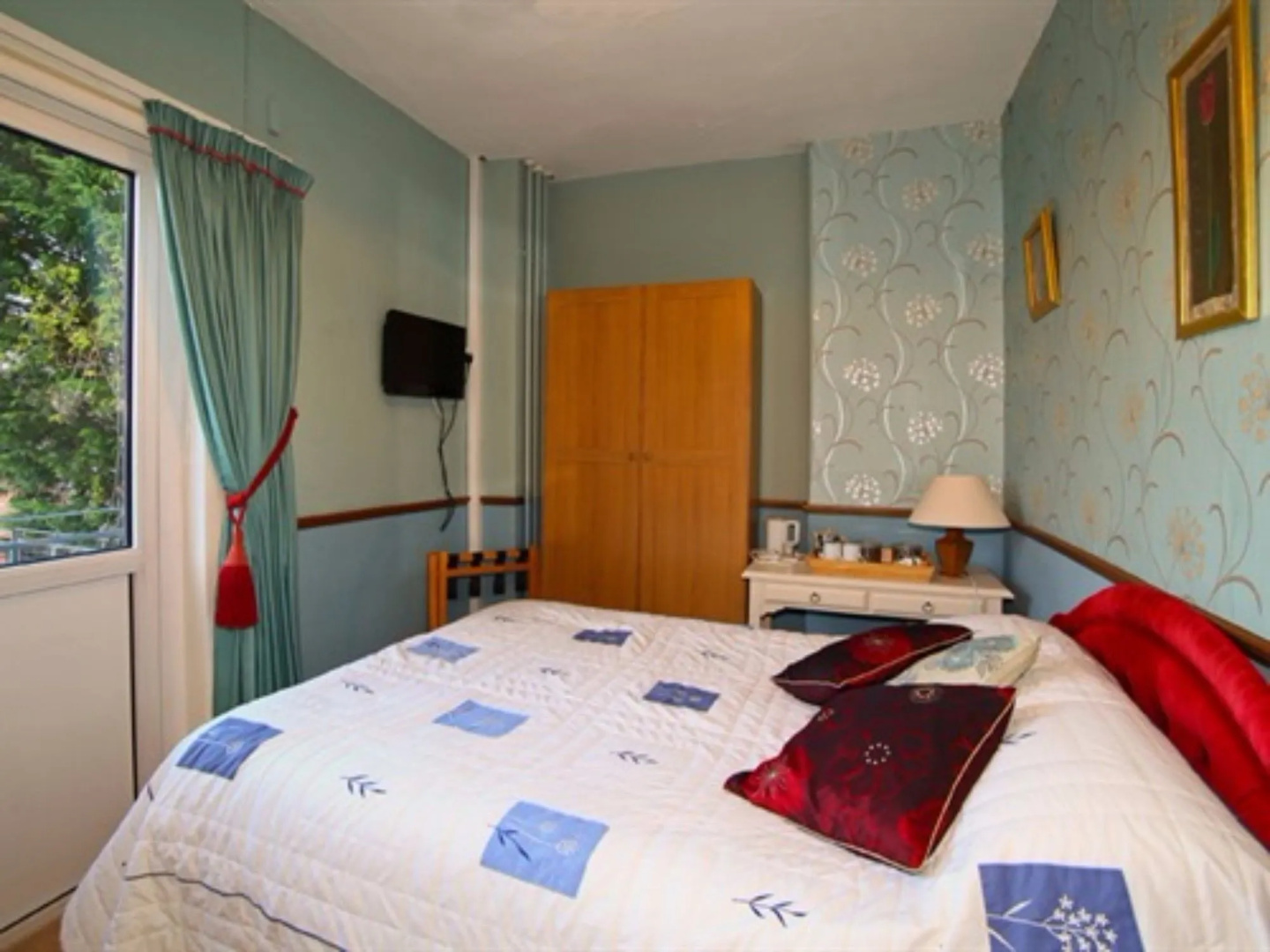 Meare Manor