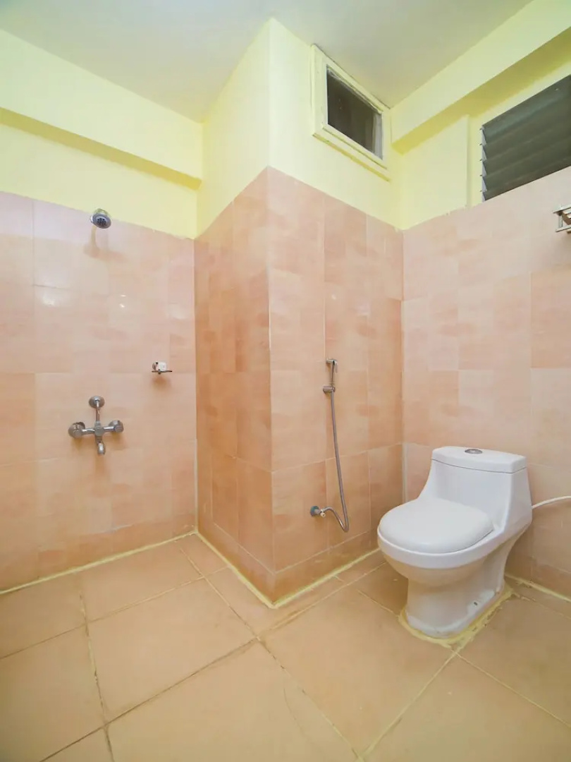 Hotel SRS Regency by OYO Rooms