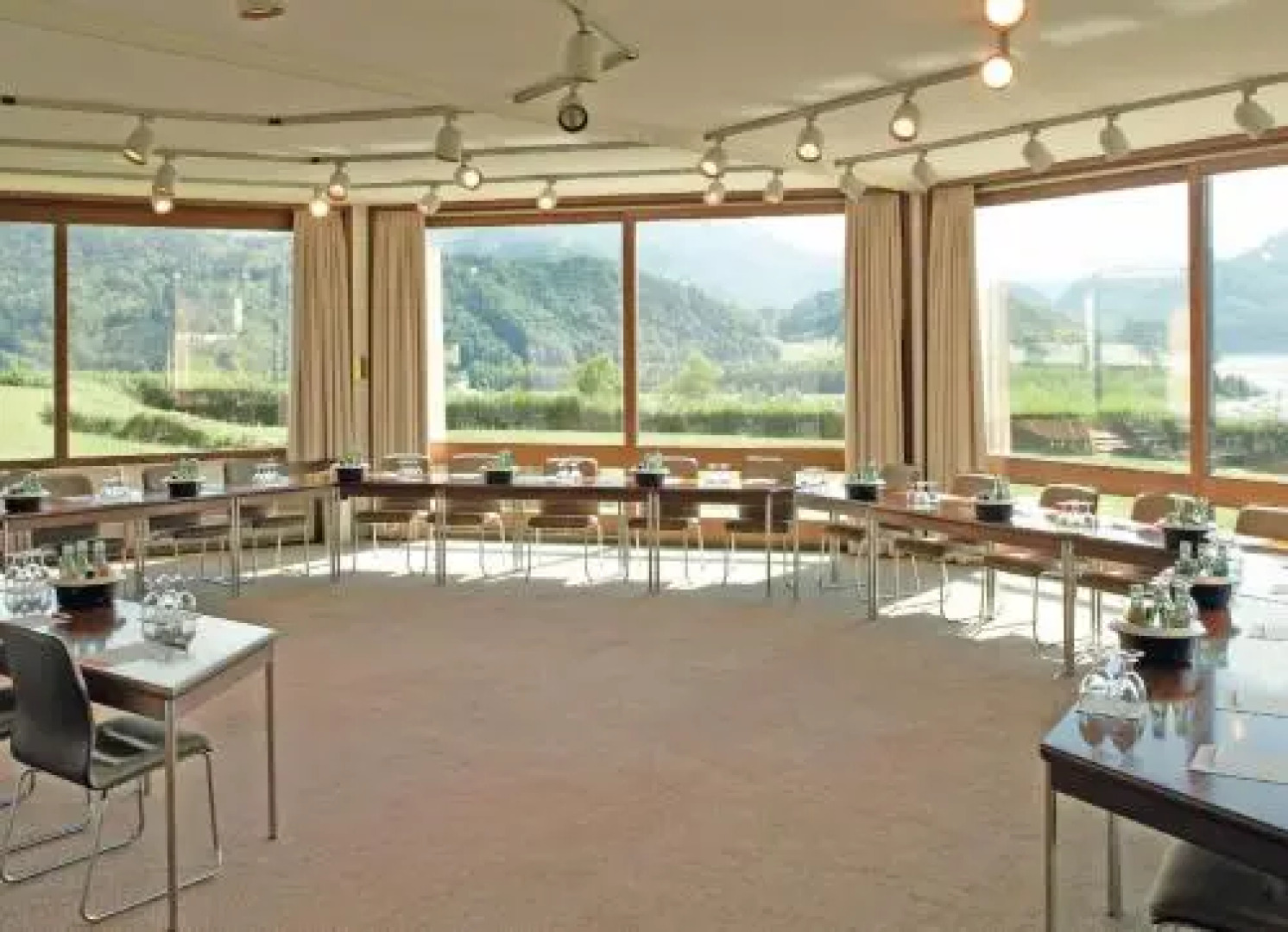 Landzeit Motor-Hotel Mondsee