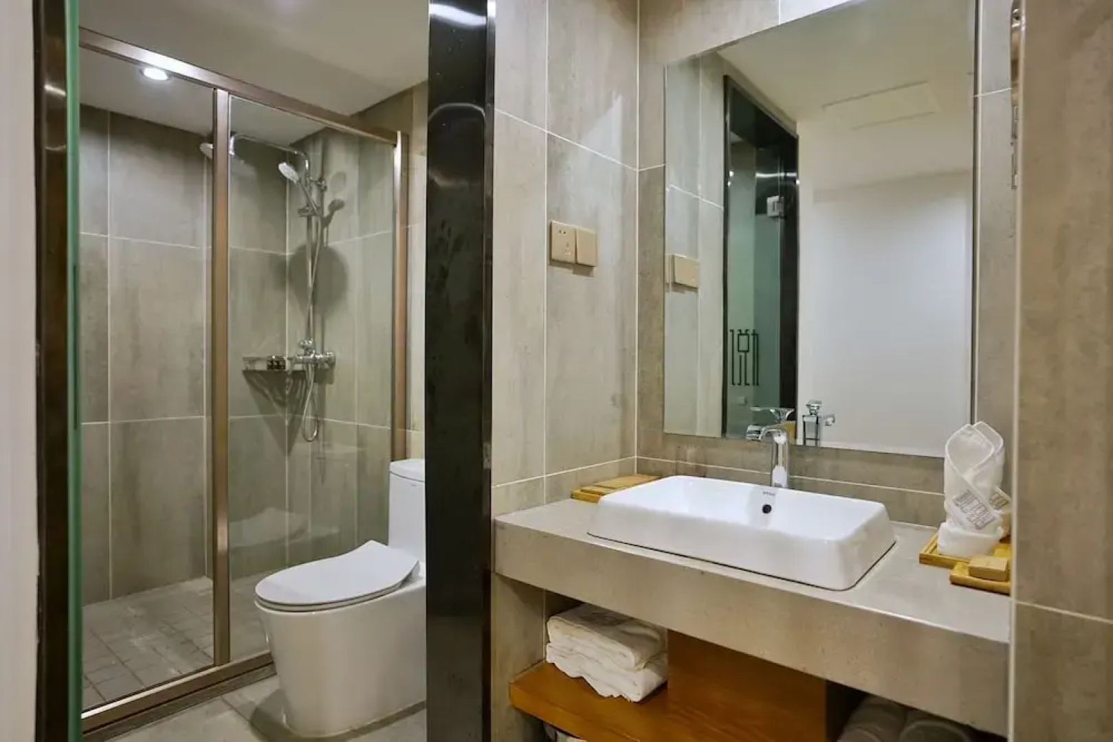 Yueju Wenlv · Yuexijiang Boutique Holiday Hotel (Leishan Xijiang Qianhu Miaozhai)