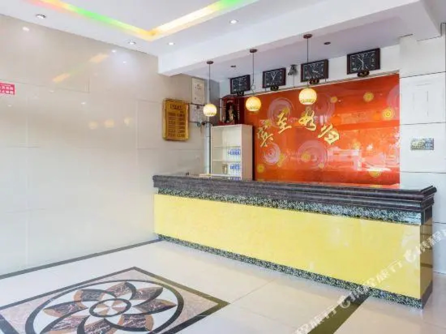 Huanggang Yayue Hotel