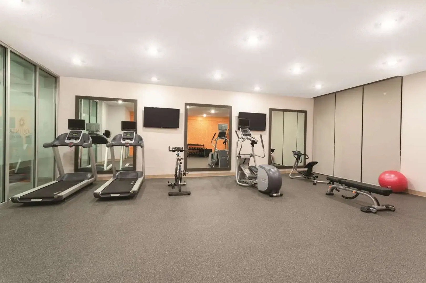 La Quinta Inn & Suites by Wyndham South Jordan