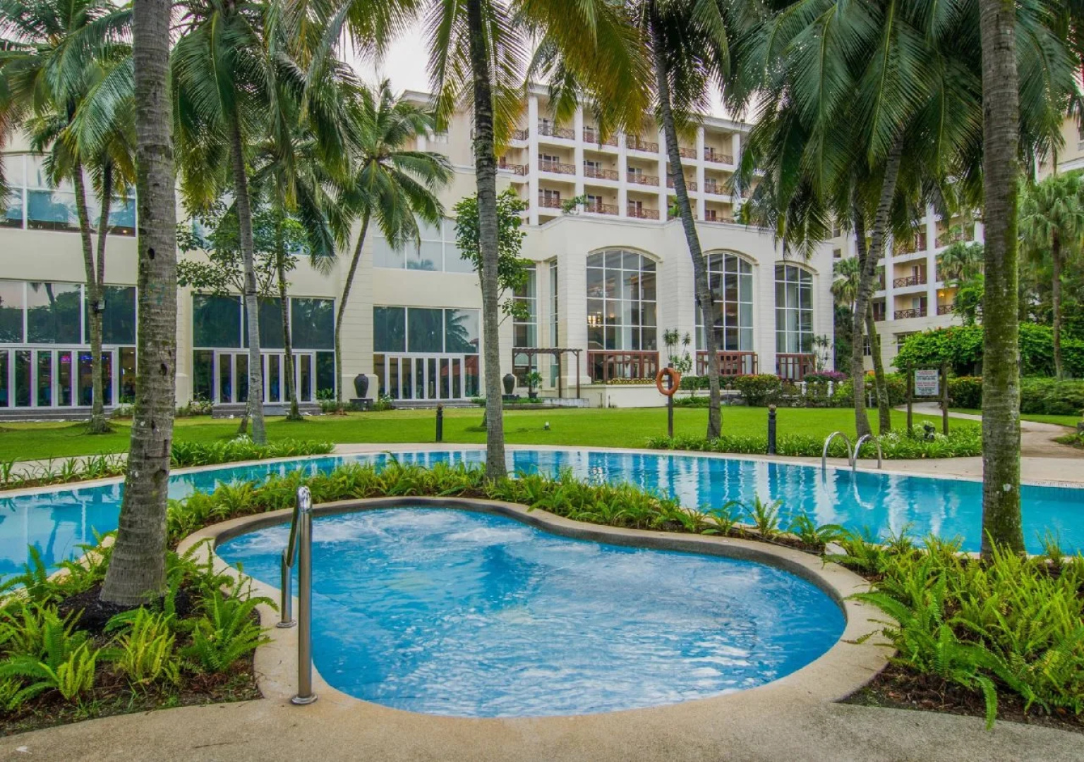 Bangi Resort Hotel