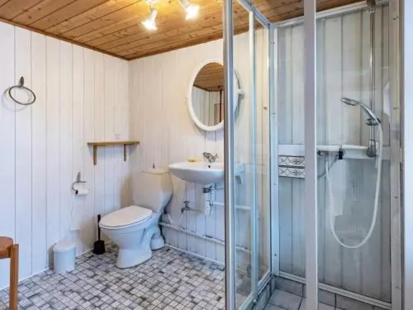 Scenic Retreat With Fireplace & Terrace