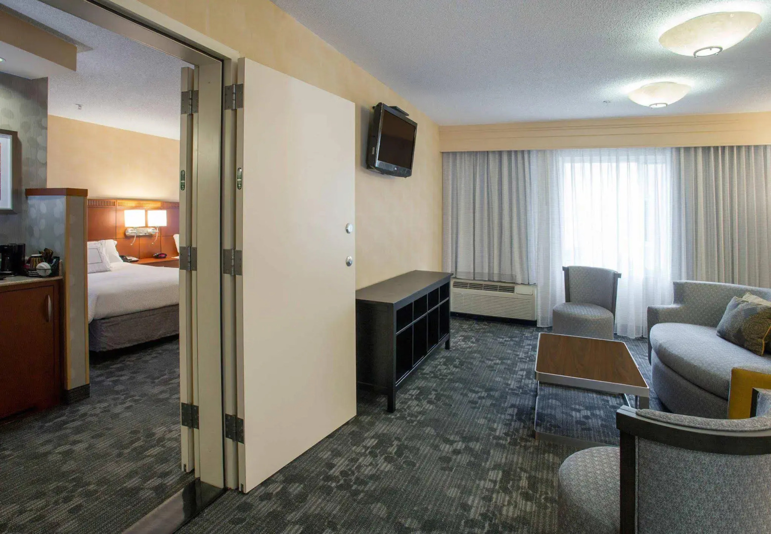 Courtyard by Marriott Raynham