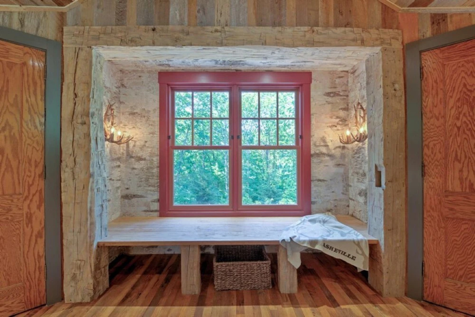 Storybrooke Place 5 Bedrooms 3.5 Bathrooms Home