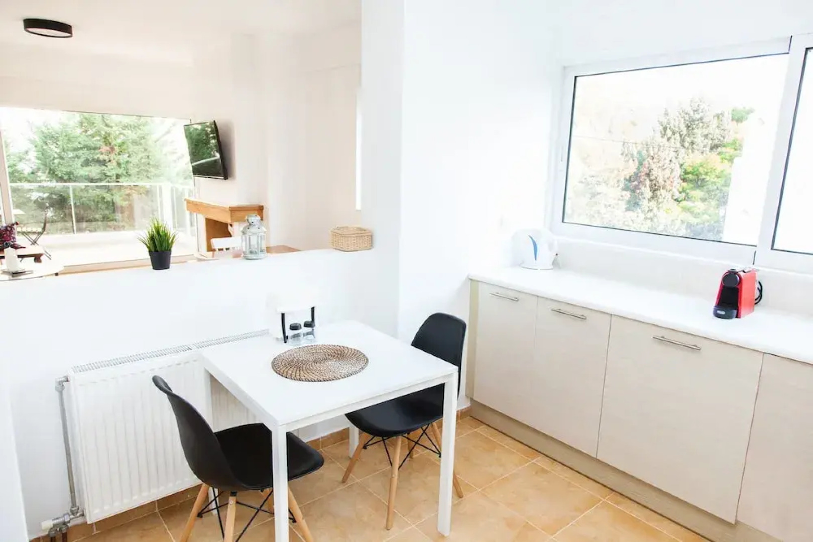 Cozy and Stylish APT 2BR in Rafina