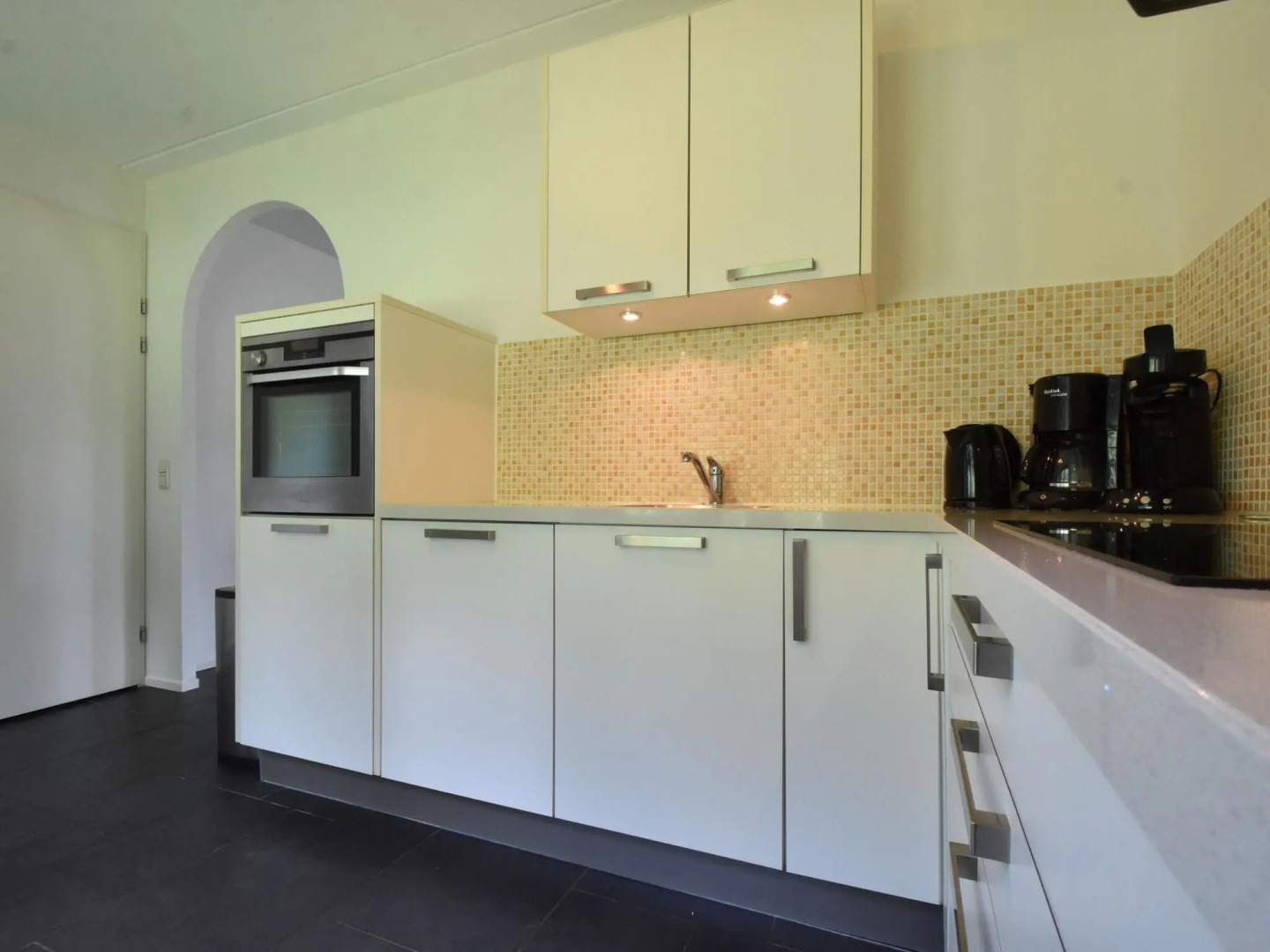 Beautiful holiday home with attractive interior and large sunny garden.