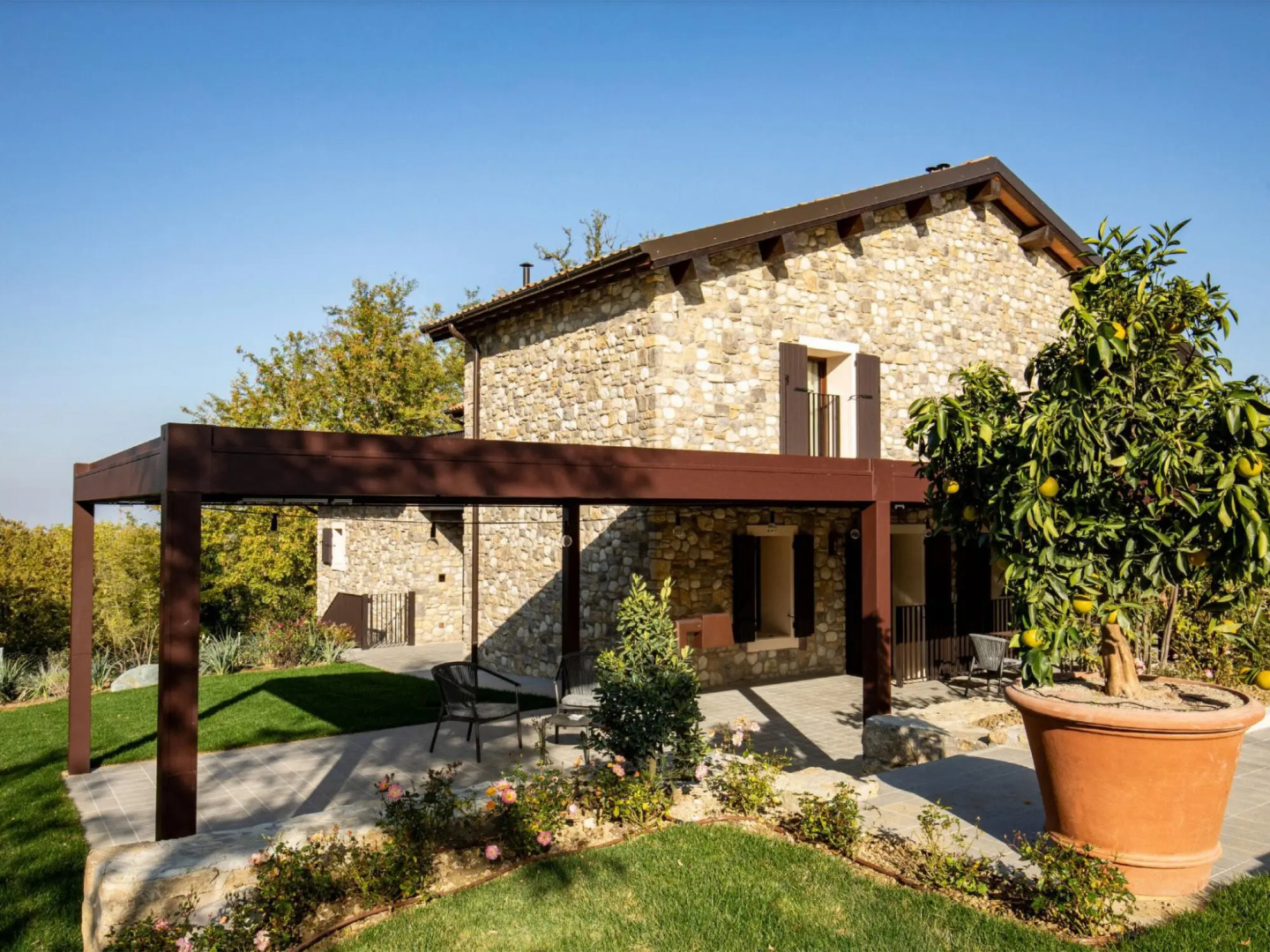 Snug Holiday Home in Castel San Pietro Terme With hot tub