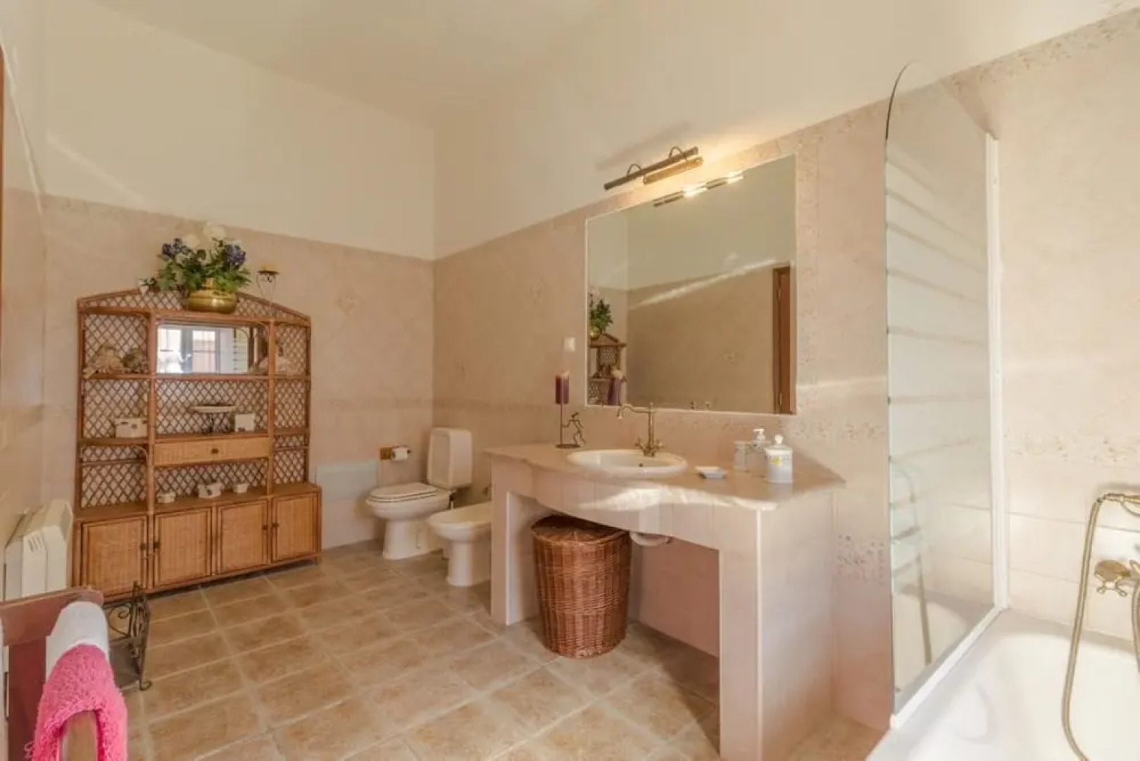 Villa - 7 Bedrooms with Pool and WiFi - 107981