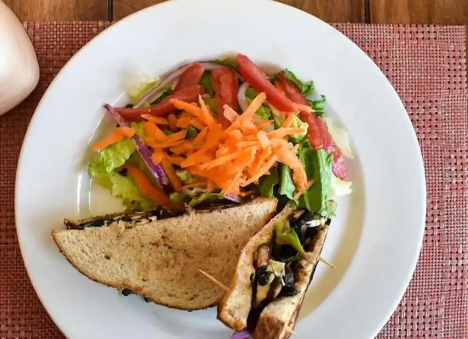 Hotel & Suites Mo Sak