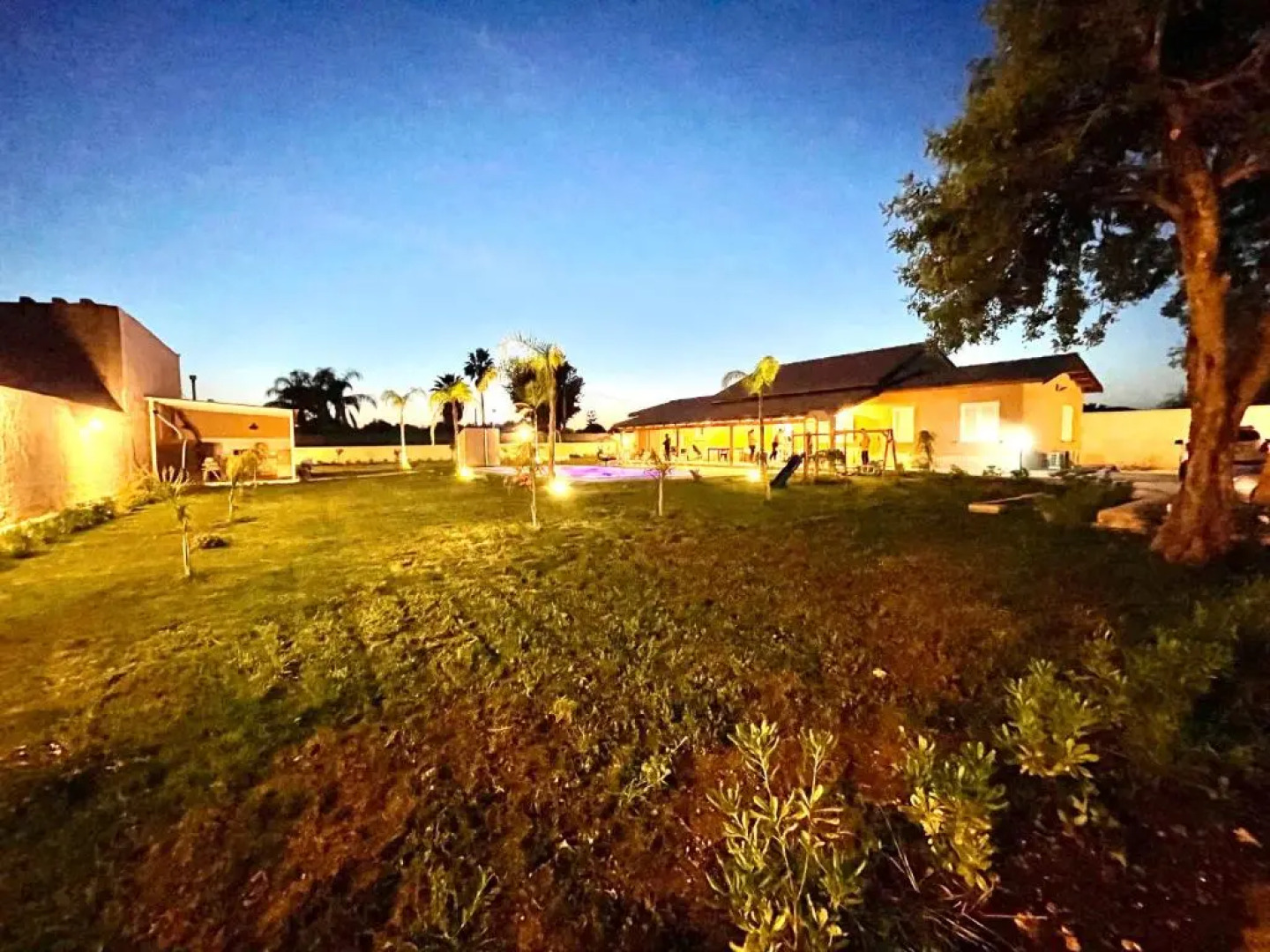 Villa Nunzia con piscina, sauna e idromassaggio.