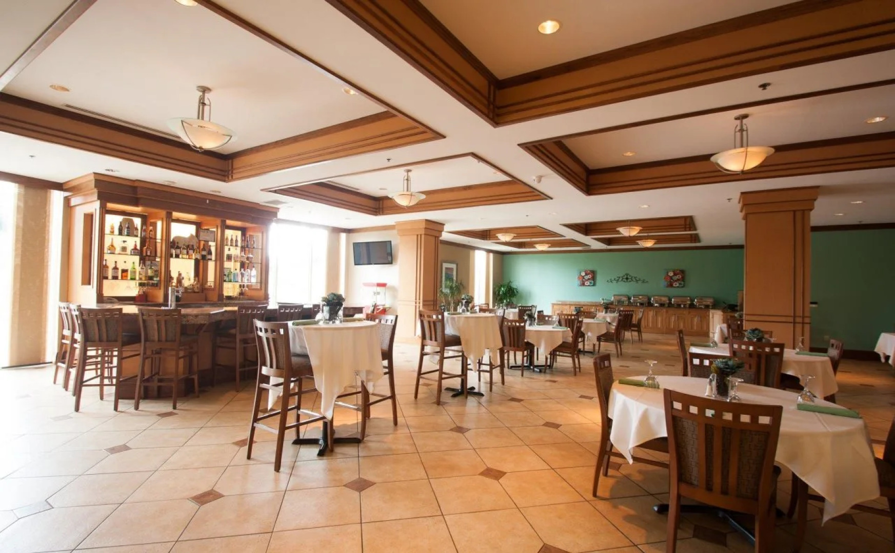 Delta Hotels by Marriott Huntington Mall