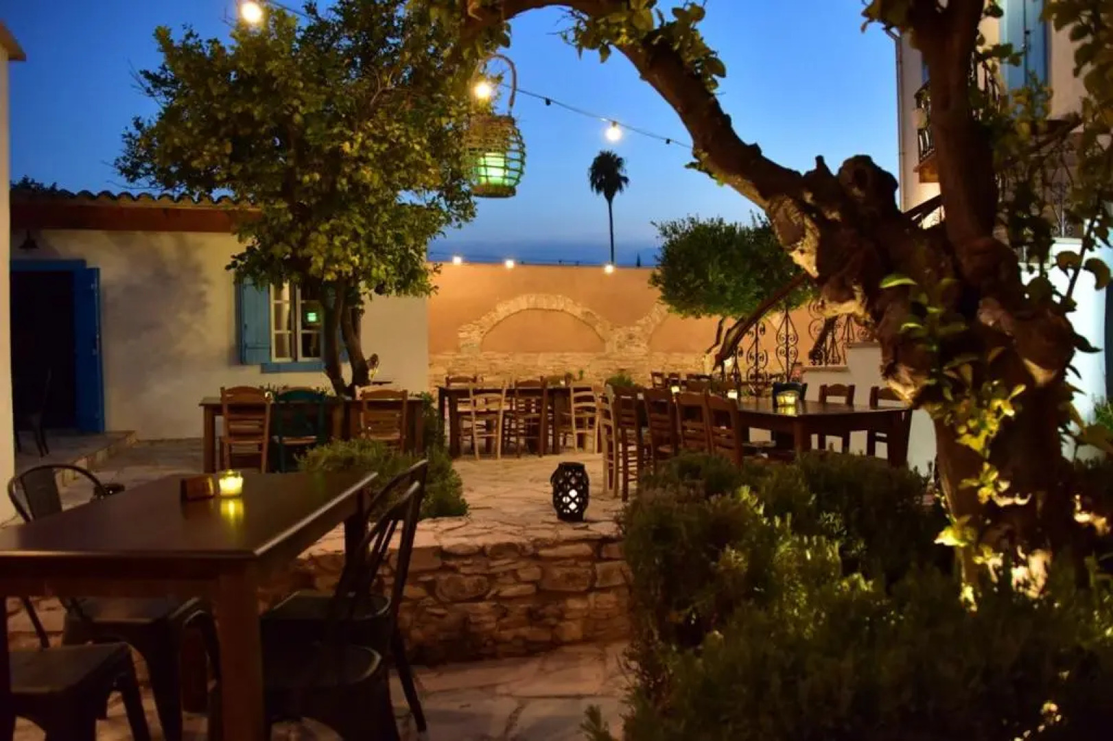 Athieno - Αθηαινώ