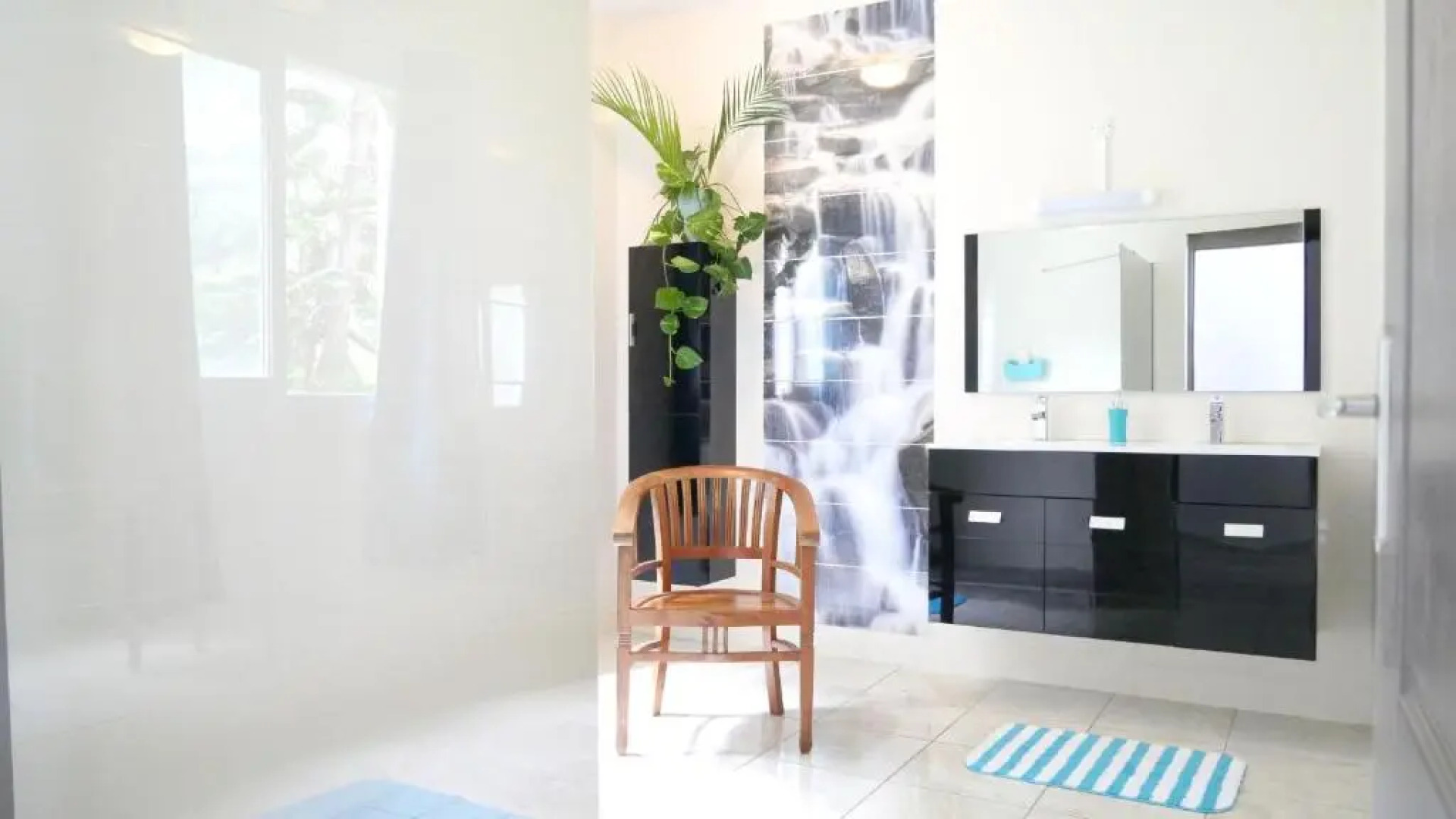 House With 4 Bedrooms in Piton Saint-leu, With Pool Access, Enclosed G