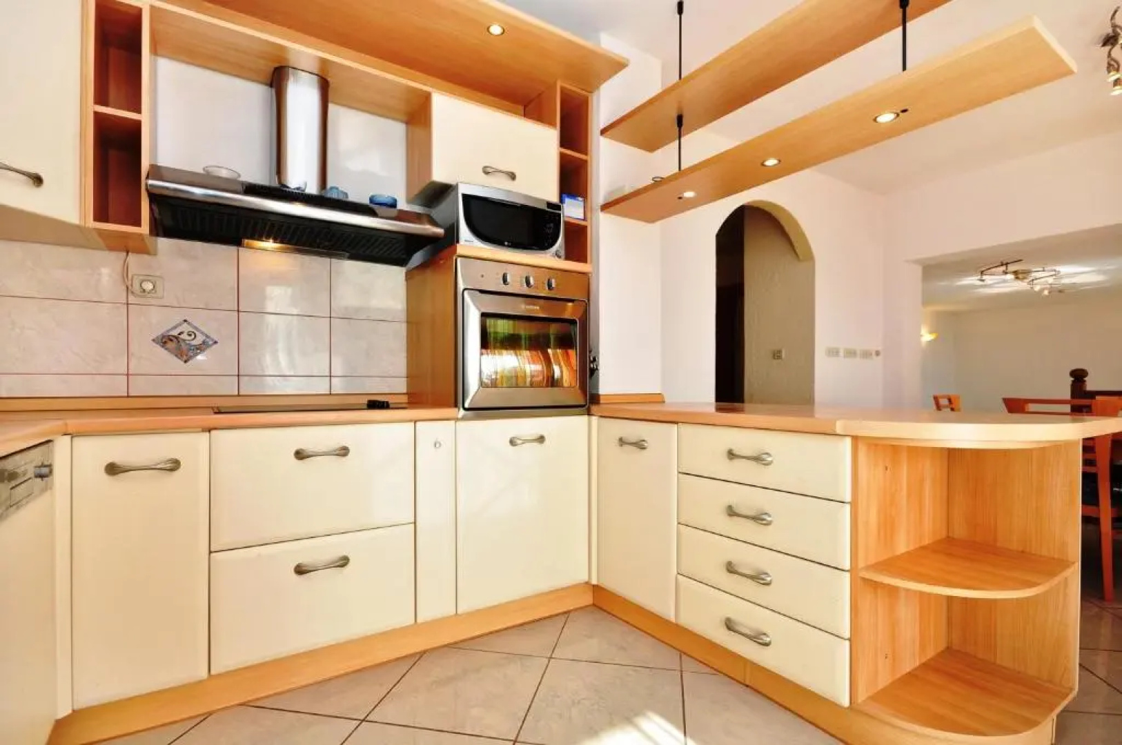 Apartment Luxury Cream