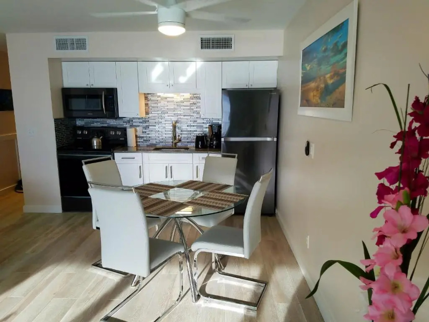 Gulf and beach view apartment 403