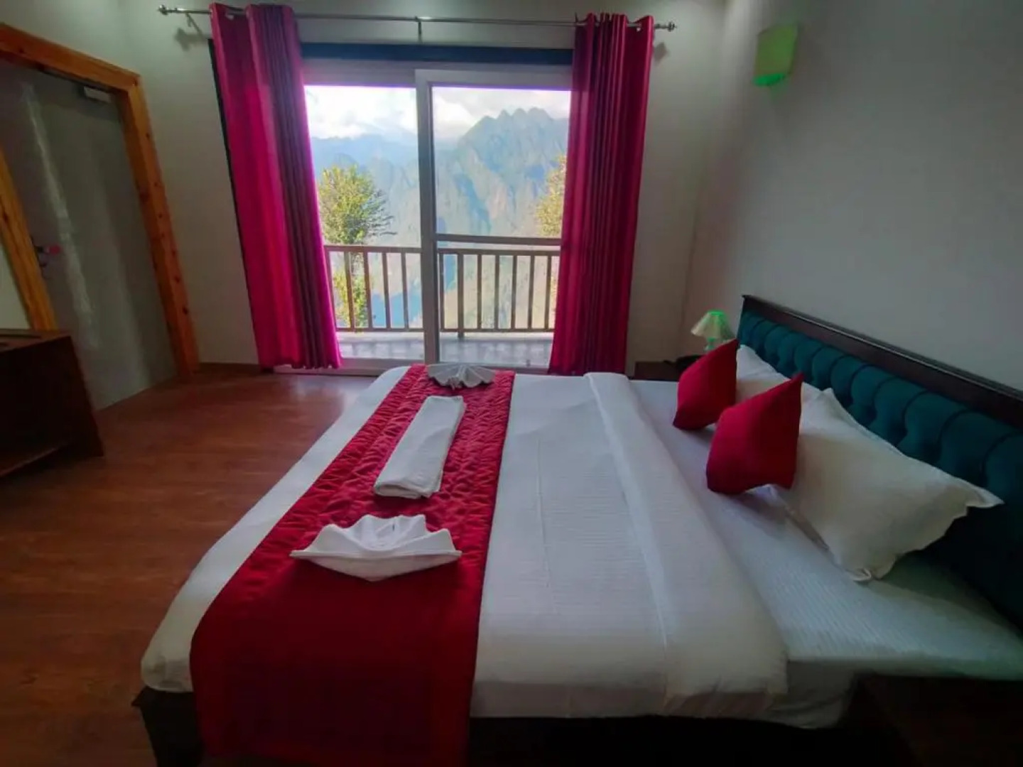 Satopanth The Auli Resort