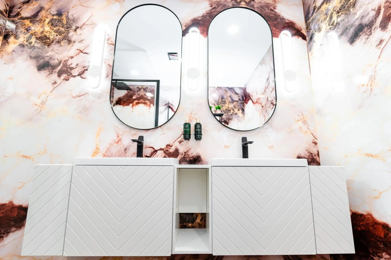 Business Hotel Conference Center & Spa