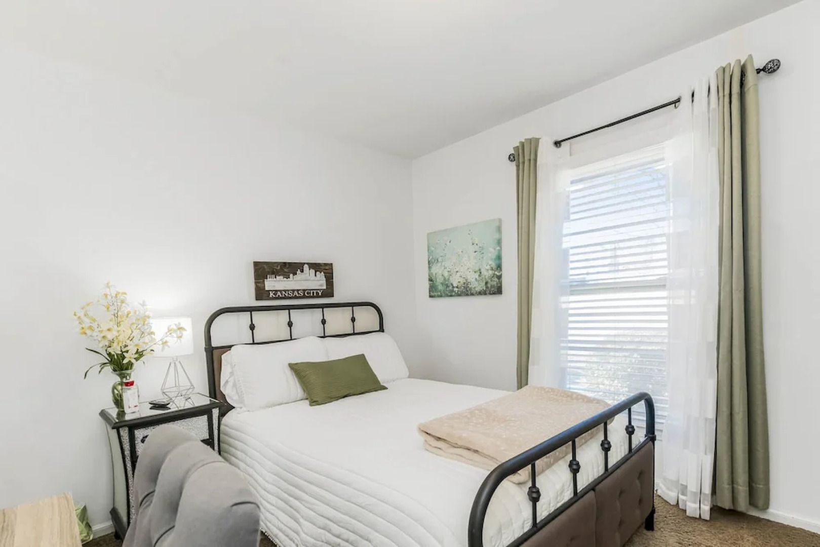 Becky & Marvels 420 Stay (Private Room)