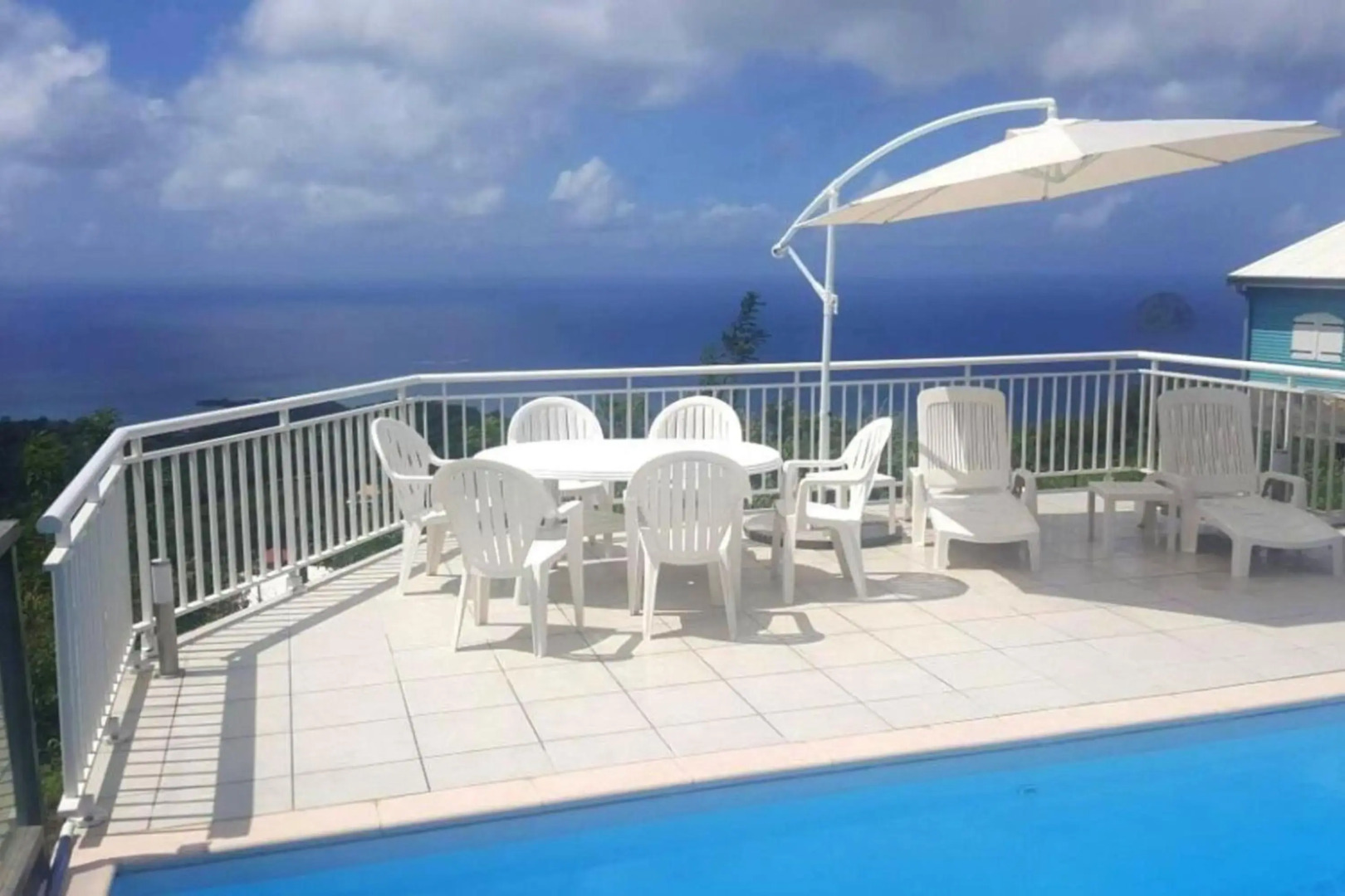 Villa de 3 chambres avec vue sur la mer piscine privee et jardin amenage a Le Diamant