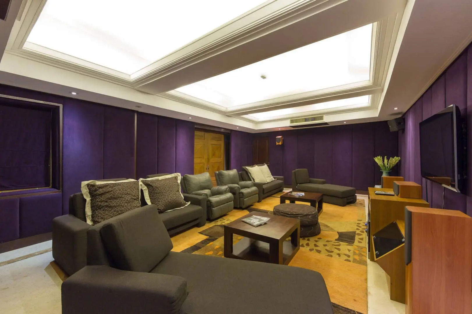 Nirwana Villa Estate