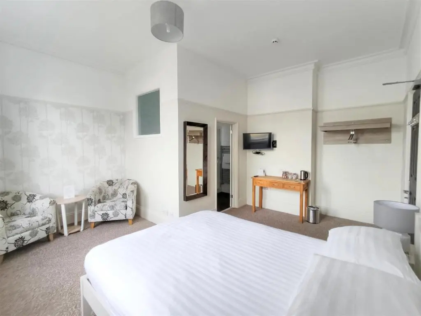 Woodcote Hotel