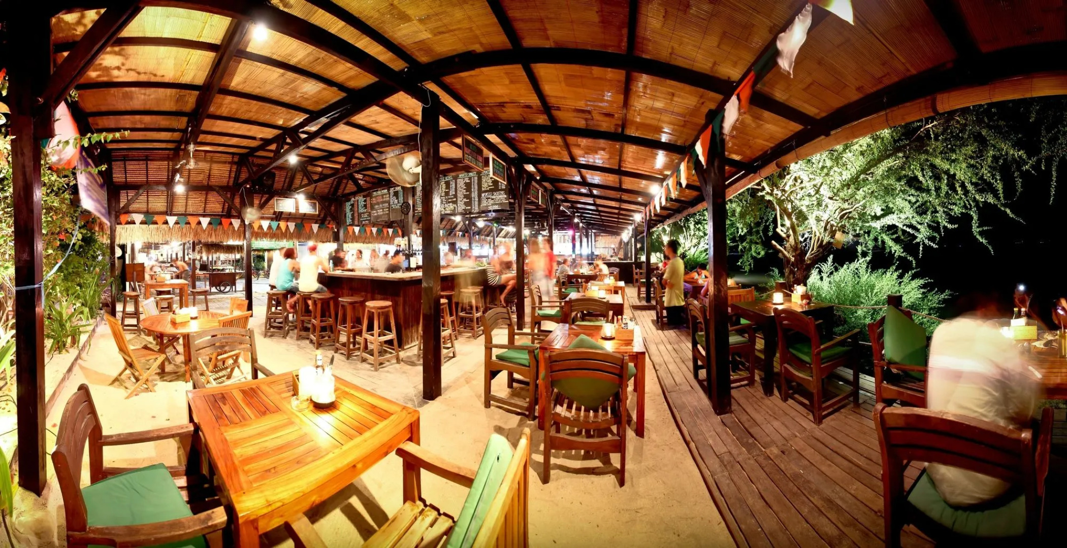 Tír na nÓg Beachfront Resort