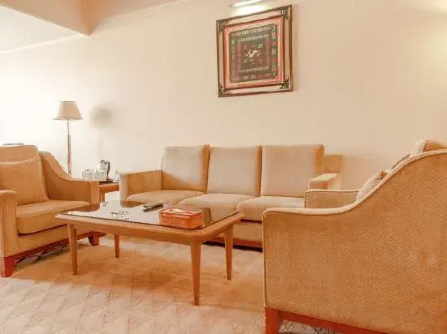 Chuxiong WeishengXiongbao Hotel