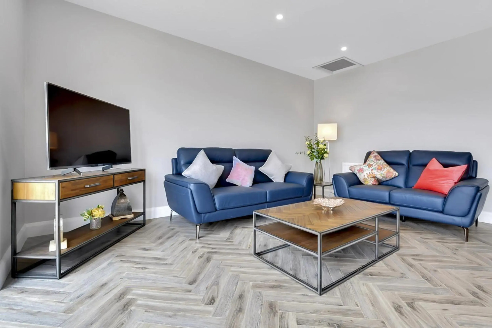 BayView Luxury 3 Bedroom Apartment First Floor