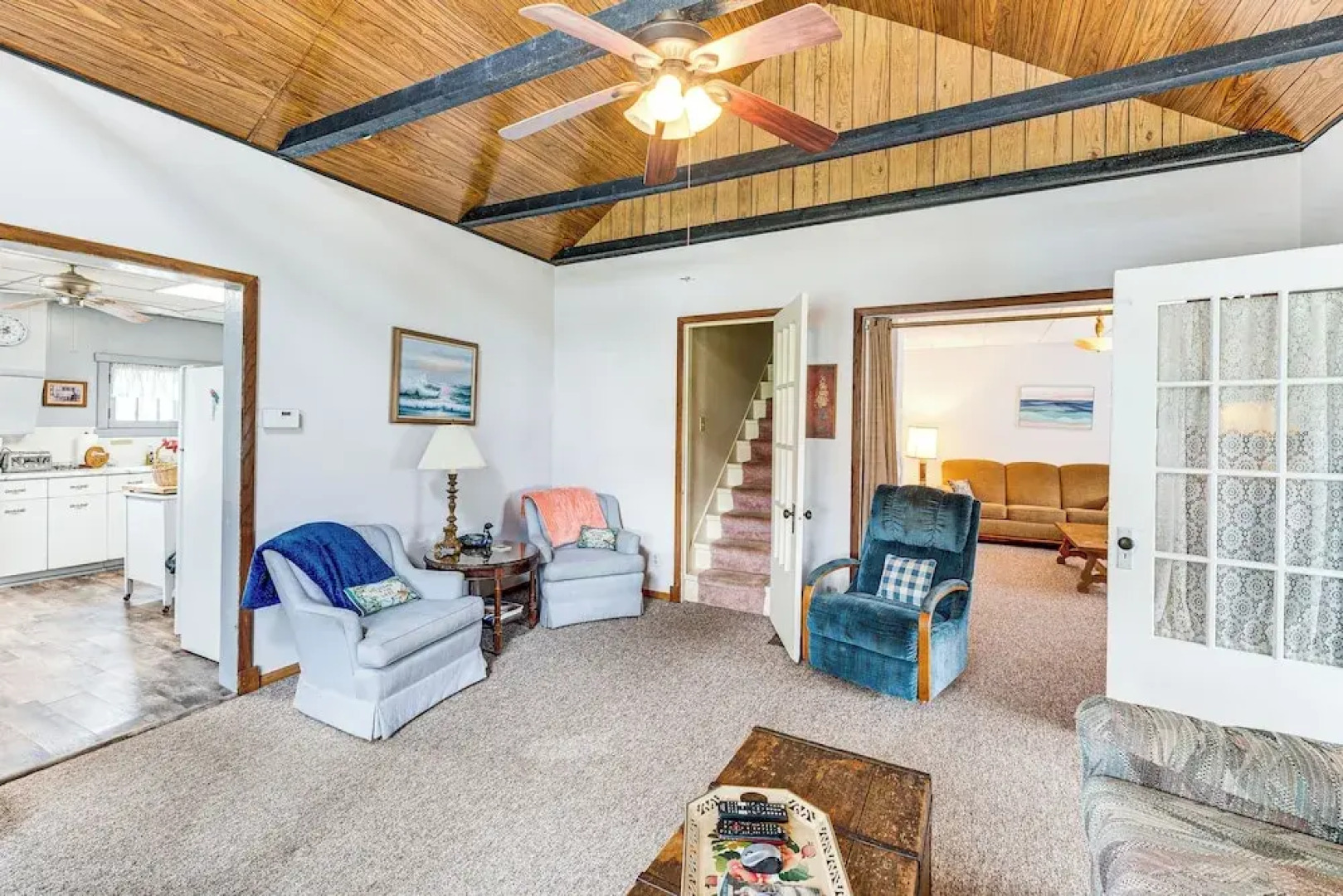 Twin Lakes Cottage: Walk to Elizabeth Lake!