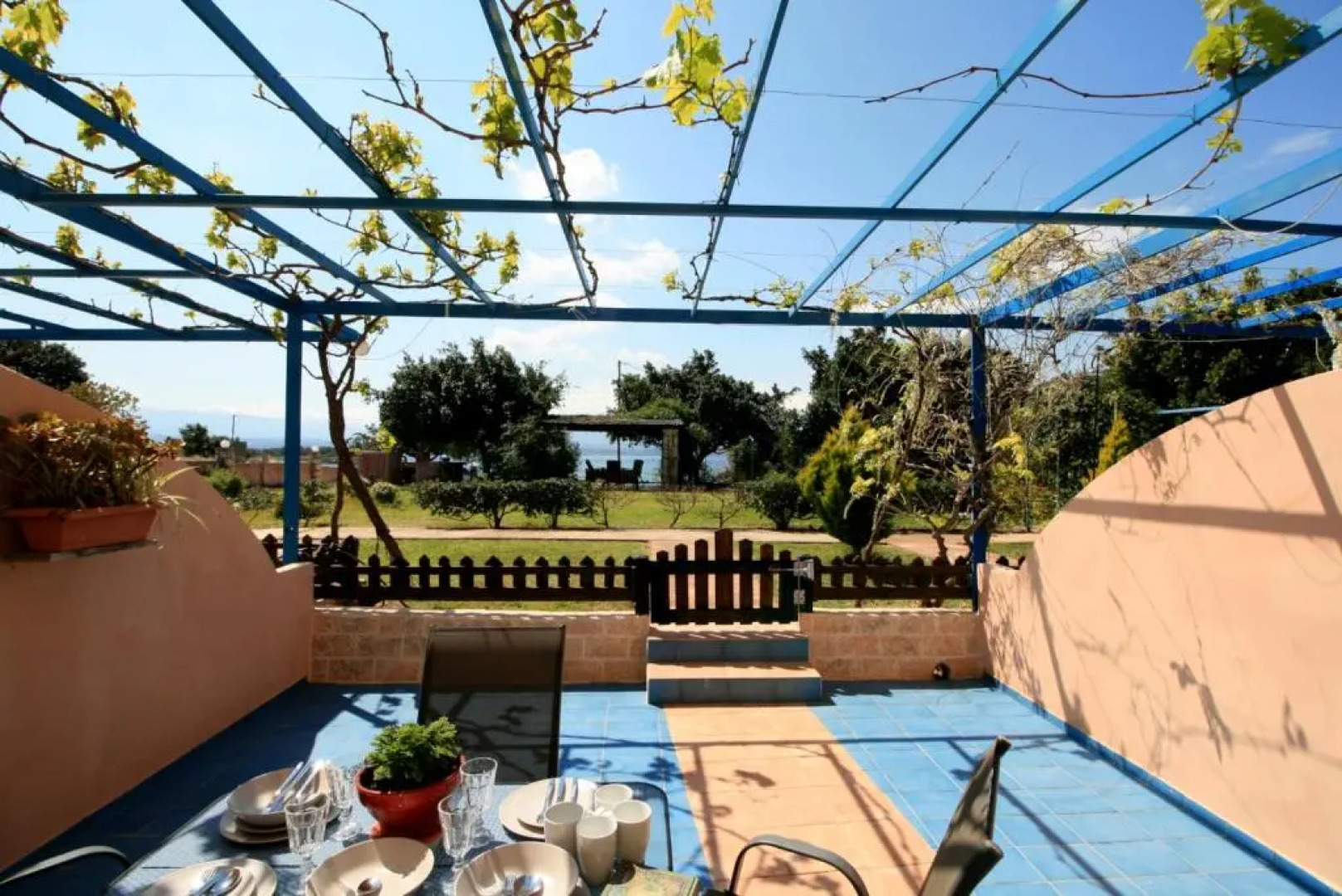 Seaside, relaxing family house with playground! Villa Lavrys 4