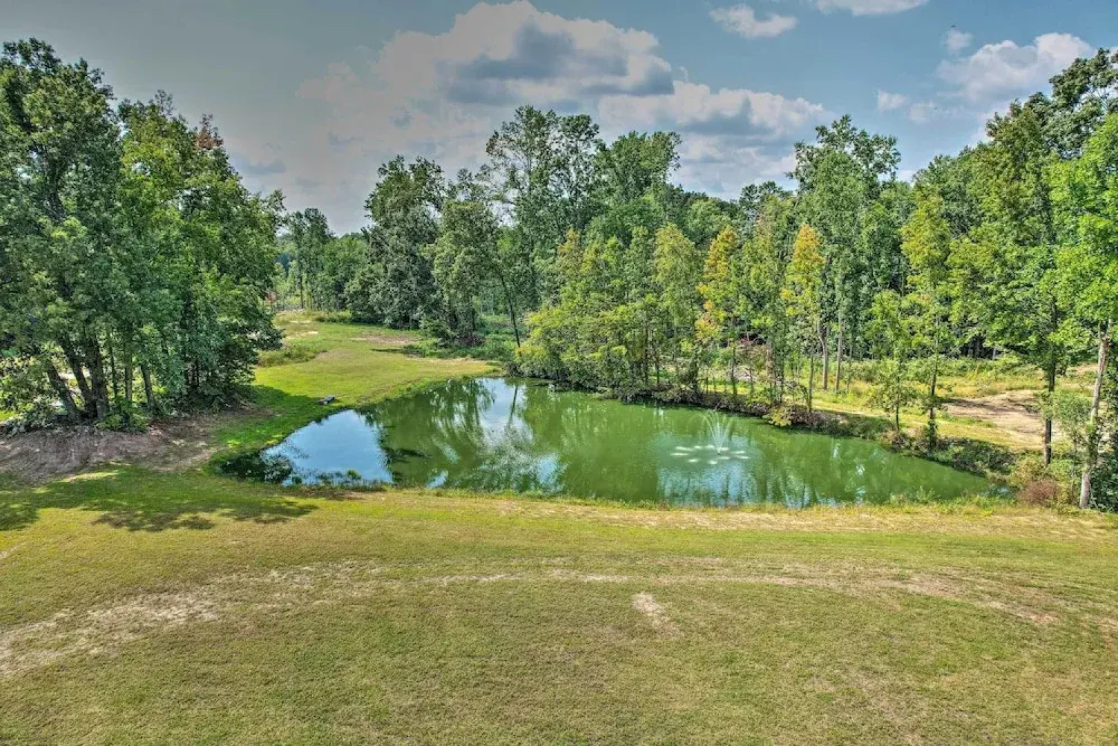 Peaceful Country Retreat w/ Easy Highway Access!