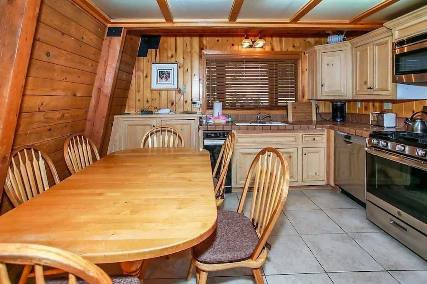 Summit Paradise 845 by RedAwning