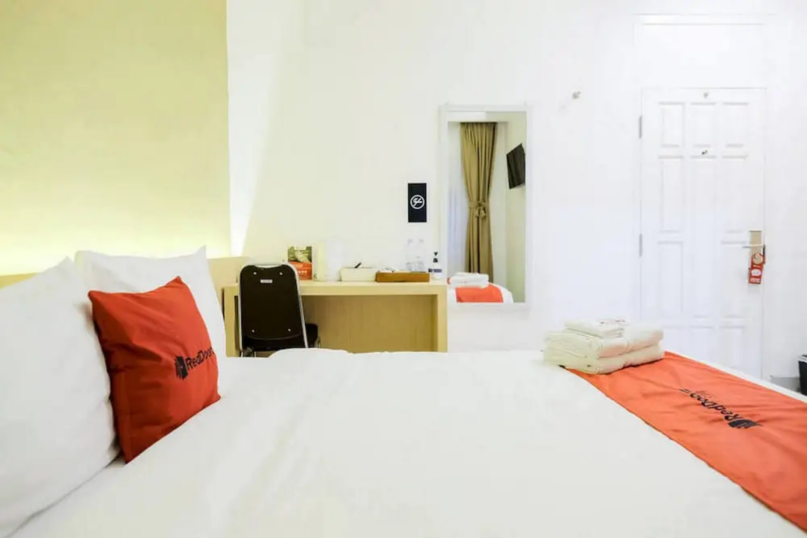 RedDoorz Plus Syariah near Museum Lampung