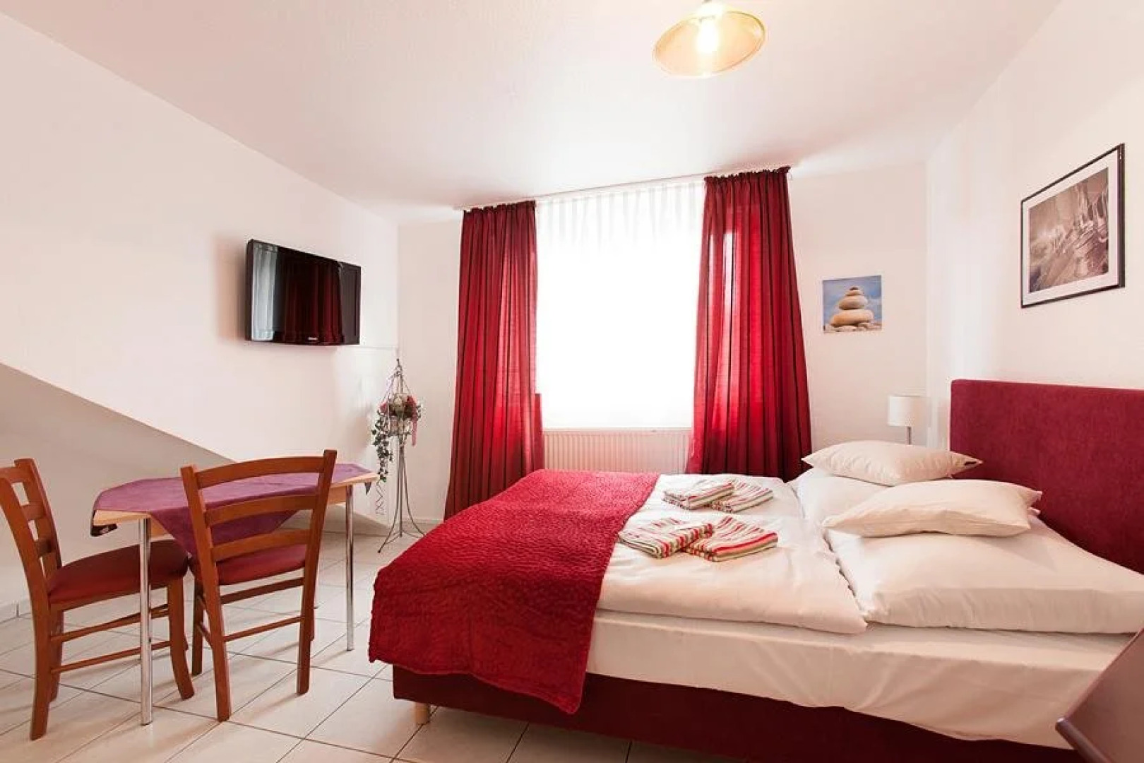 Pension Floesserstube