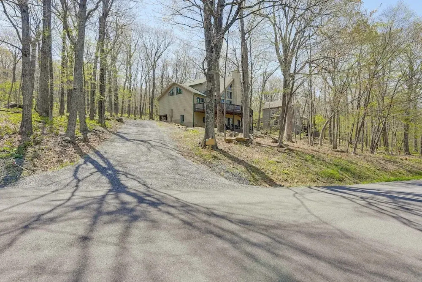 Stunning Wintergreen Resort Home: Ski & Golf!