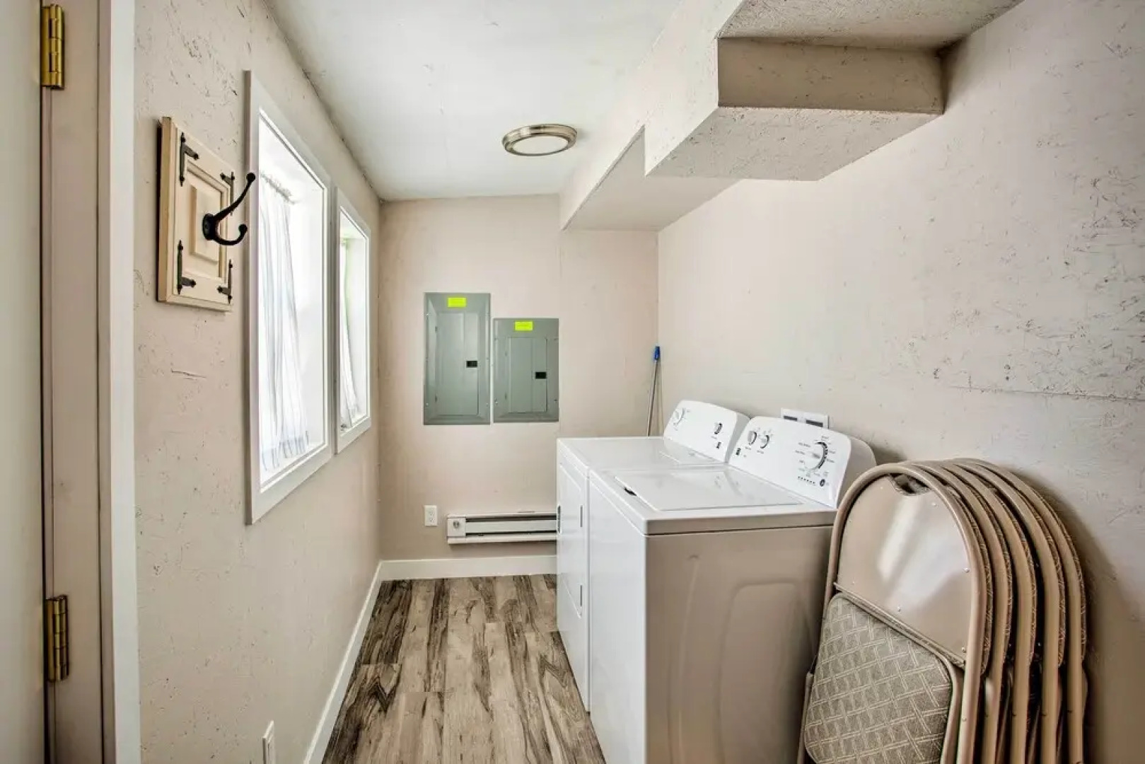 Family-friendly Menomonie Retreat: Walk to Town!