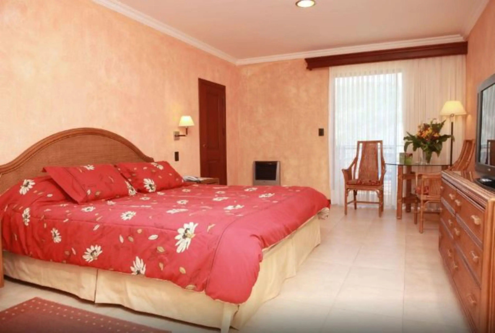 Los Parrales Resort Hotel