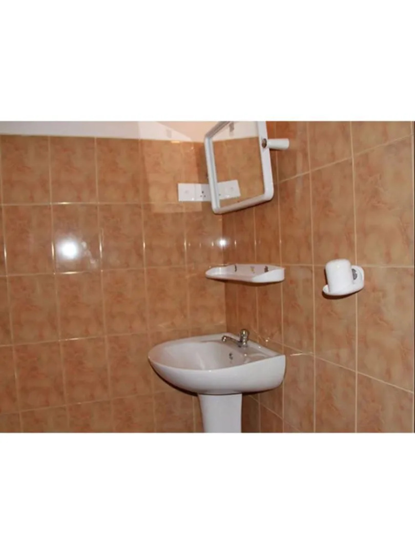 Hotel Happy Night Holiday Inn