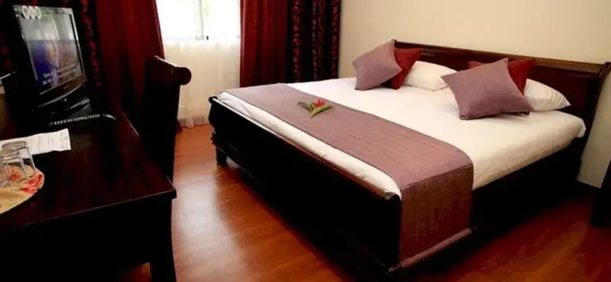 Suria Hill Country House