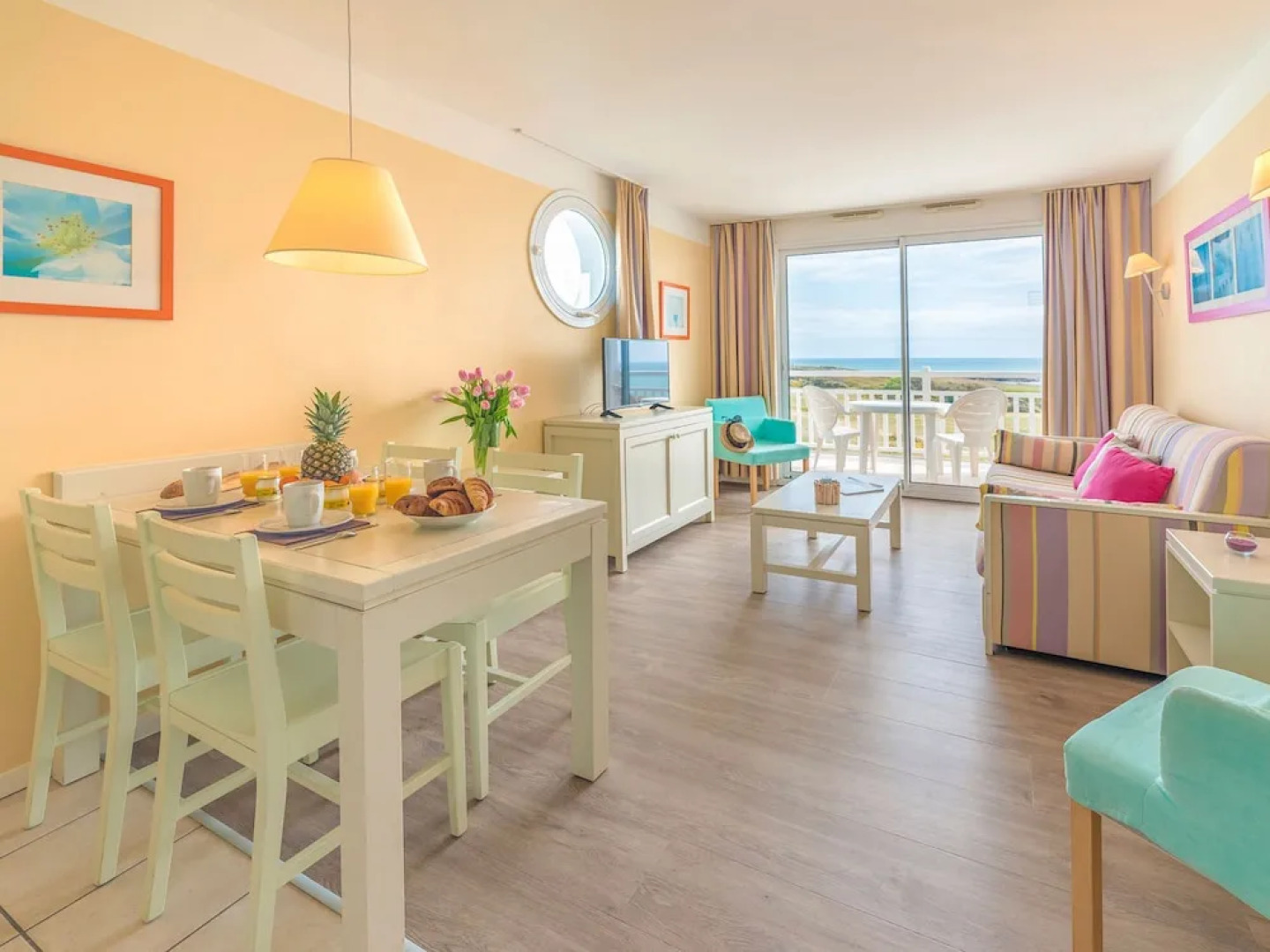 Cozy Appartment With a Dishwasher and Wonderful sea View