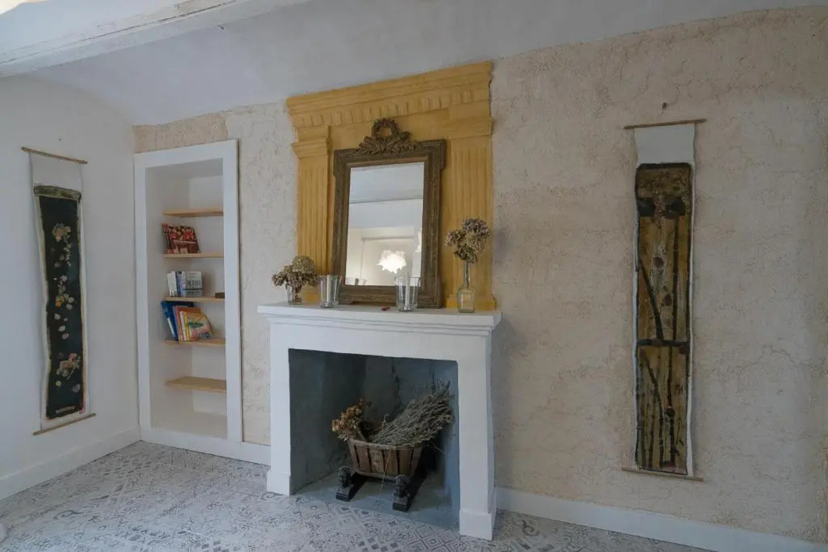 La Chambre de Seraphin (Adults Only)