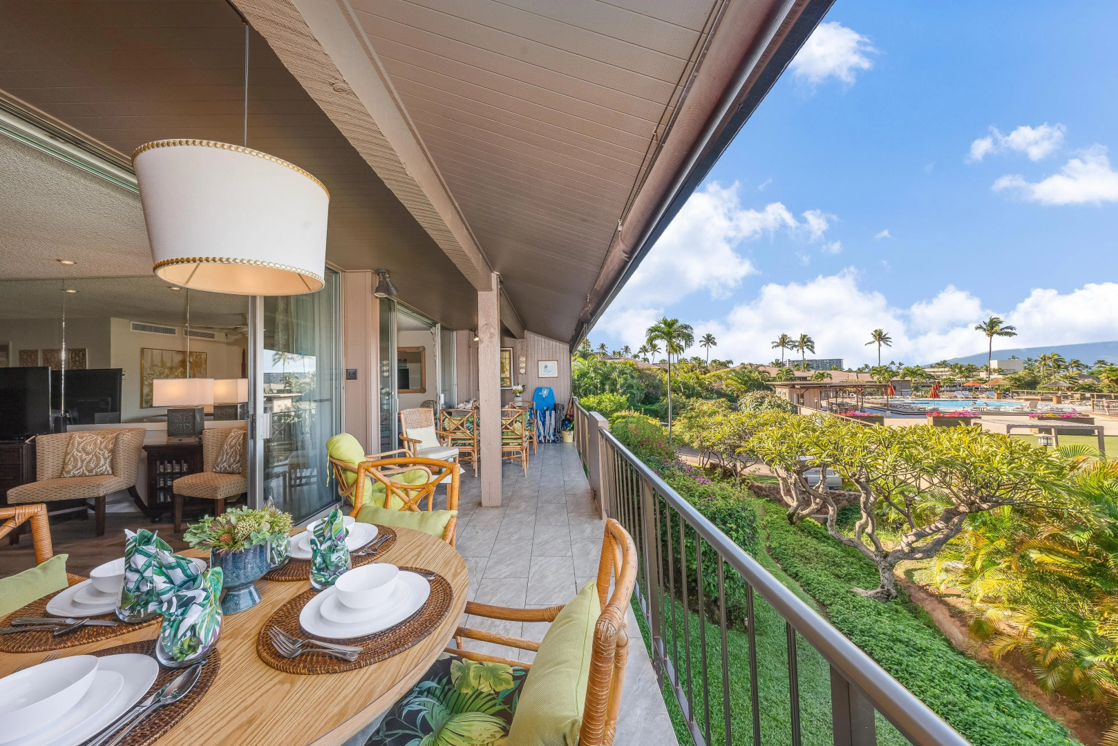 Eldorado K203 in Lahaina