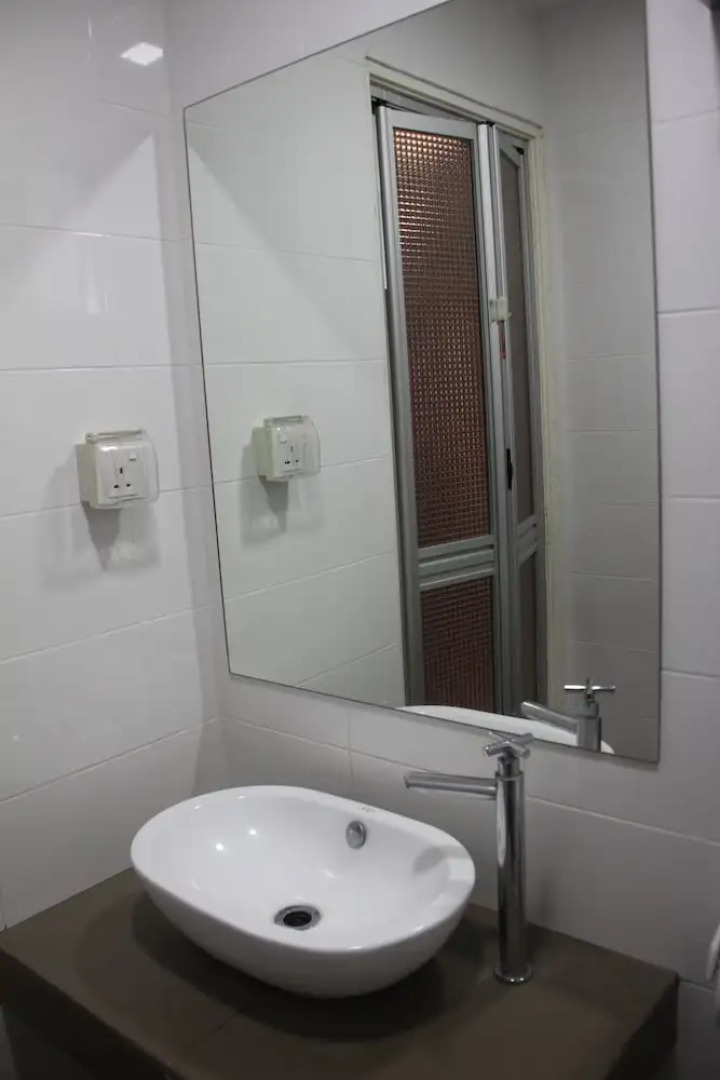 3BdR&2Bth condo Middle of Penang