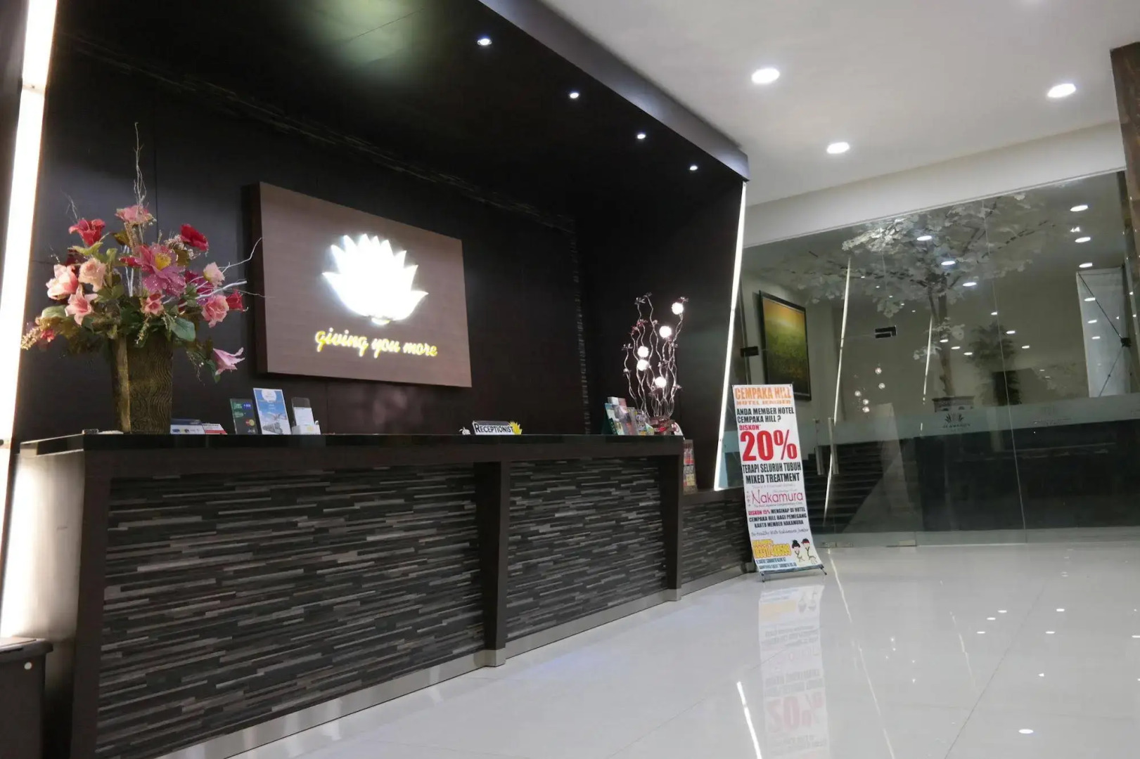 Townhouse OAK Series Style Hotel Jember