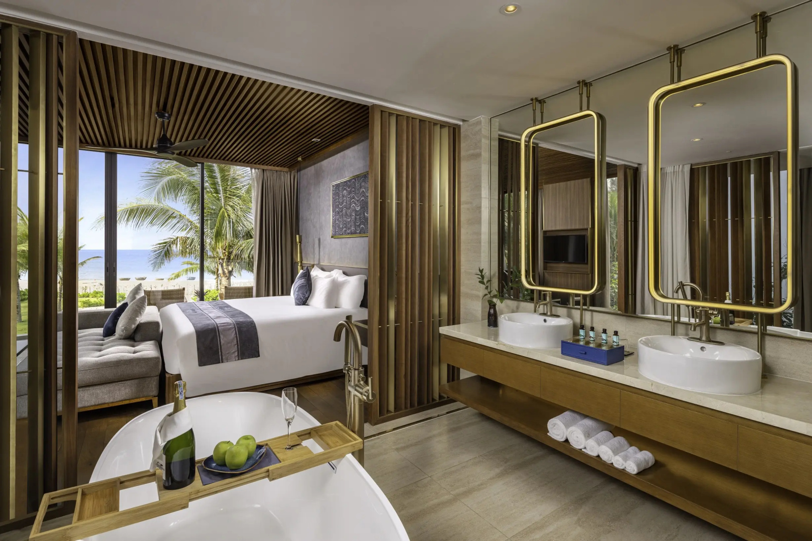 Wyndham Hoi An Royal Beachfront Resort & Villas